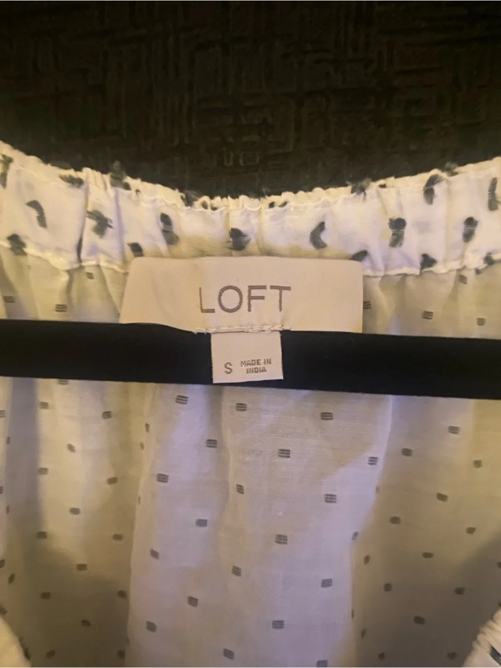 LOFT - Cream & Olive Green V-Neck Short Puff Sleeve Blouse size small